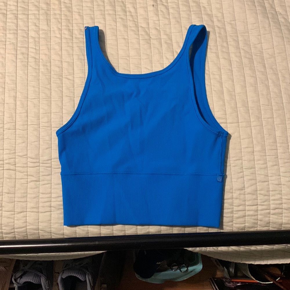 Blue lululemon power pivot top